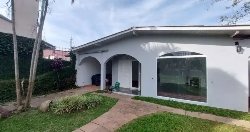BELOA 5RESIDENCI9A TERREA NO GUARUJA FRENTE AO PARQUE BARBADA$620.000