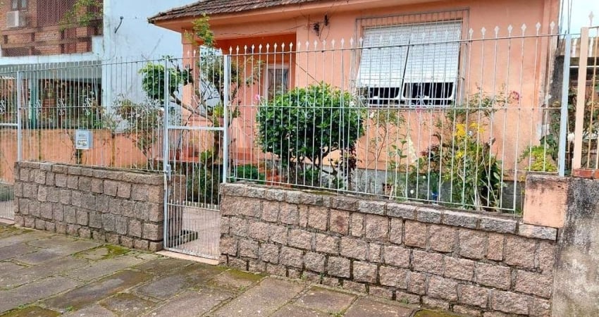 Casa com 3 quartos à venda na Rua Sebastião Wolf, 160, Nonoai, Porto Alegre