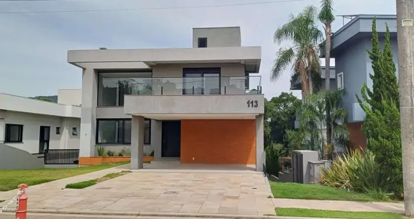 LINDA CASA ALTO PADRÃO 4 SUÍTES 349m² COND. ALPHAVILLE TOSCANA