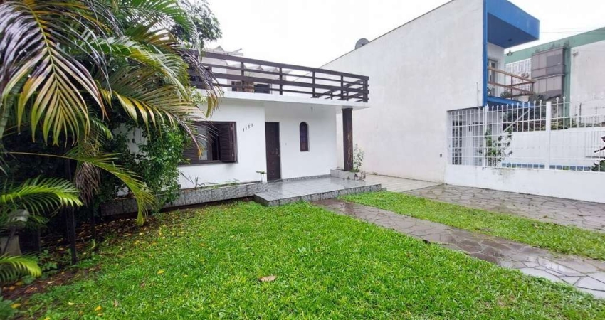 Casa com 5 dormitórios à venda, 240 m² por R$ 860.000,00 - Nonoai - Porto Alegre
