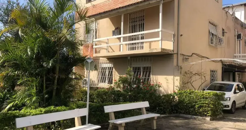 Casa com 3 dormitórios à venda, 170 m² por R$ 550.000,00 - Cristal - Porto Alegr