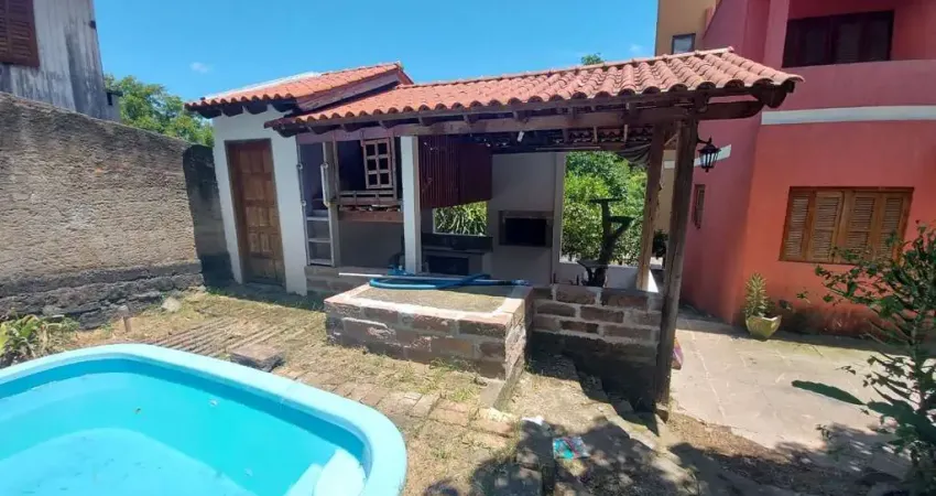 LINDA RESIDÊNCIA COM 4 DORM, 2 SUITES MASTER EM LINDO TERRENO