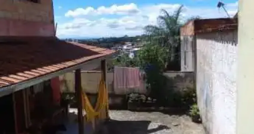 Casa com 3 quartos à venda na Rua Seis, 19, Vila Itália, Contagem