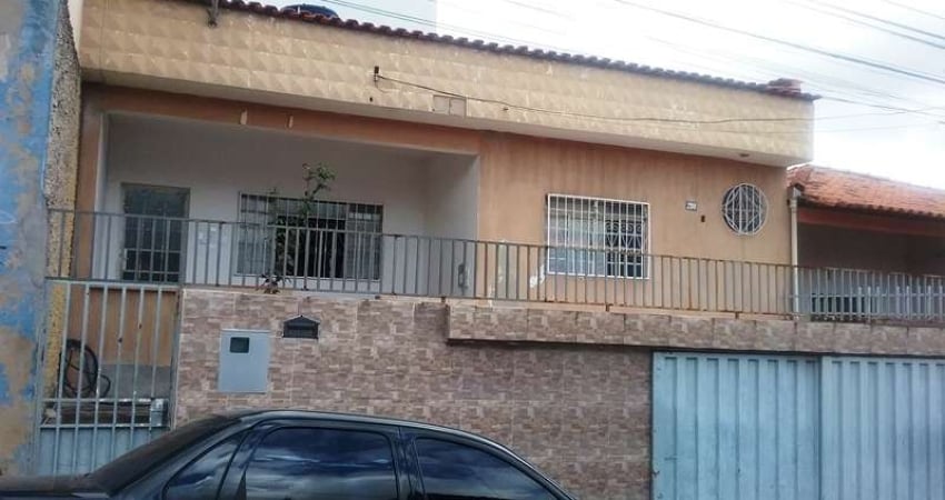 Casa com 5 quartos à venda na Rua Afonso Pena, 288, JK, Contagem