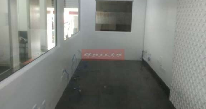 LOJA COMERCIAL PARA LOCAÇÃO, LADO HOSP CAMPO LIMPO COM 175M, COM 8 SALAS, 1 COZ, 3 BANH