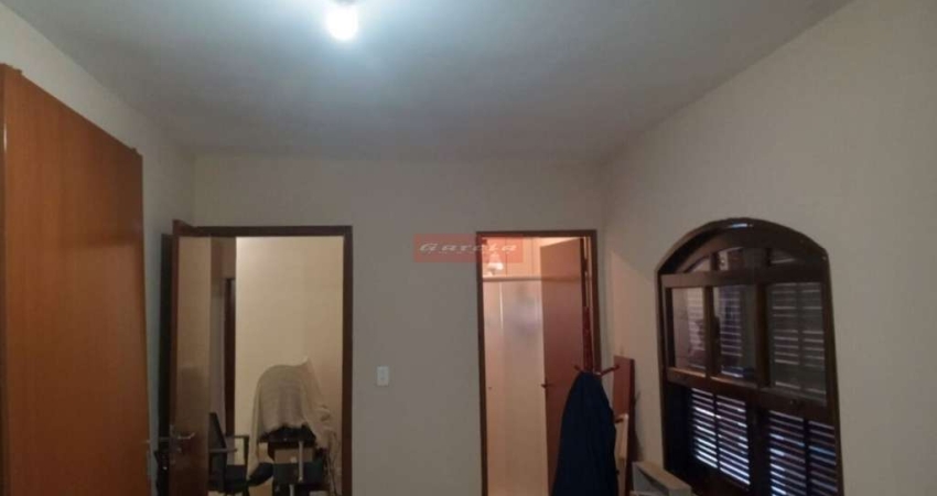SOBRADO A VENDA PQ DO ENGENHO, COM 3 DORM, SENDO 2 SUÍTES, SALA AMPLA, SALA DE JANTAR, COZ, 2 VGS ,