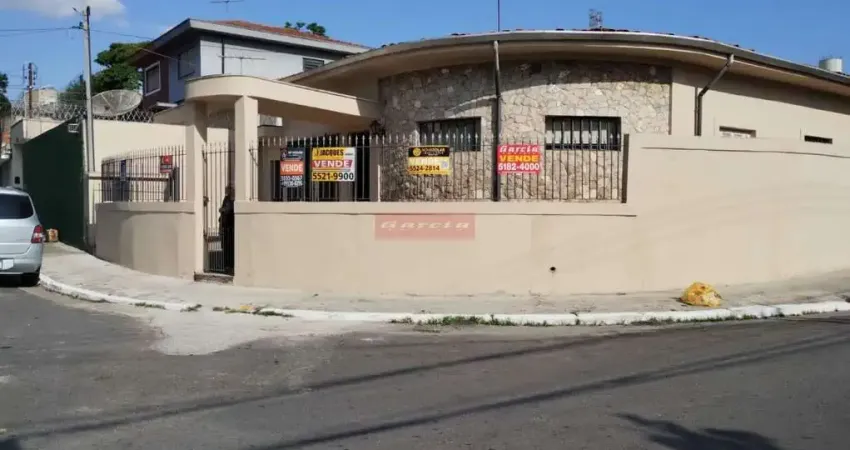 Casa térrea a venda em sto amaro, com 258m², 180m² u.3 dorm, sala, coz, banh, edic com banh, 2 vgs