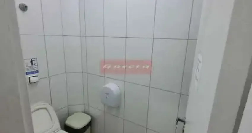 Sala comercial em sto amaro, próximo o lg 13 de maio, com 64m², com 1 cozinha, 1 banheiro