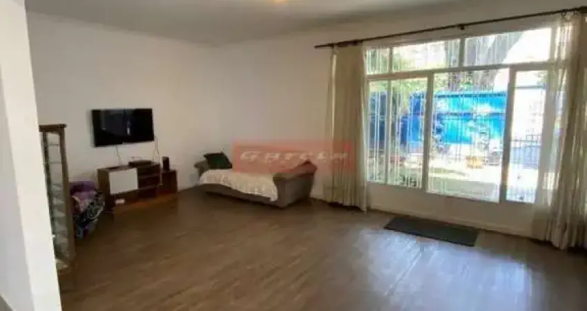 Agradável casa no Brooklin, 4 dorm, 2 salas, 4 dorm e até 7 vagas.