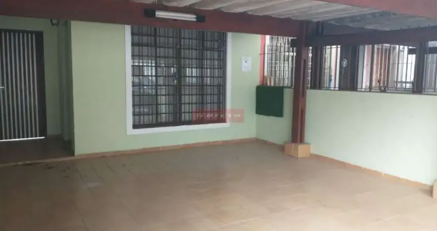 Sobrado com 100m2, com 2 dorm, sala, coz, entrada lateral, 2 Wcs, edicula, 2 vagas. Oportunidade
