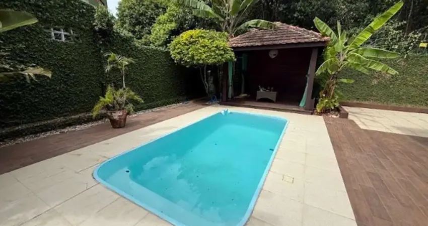 Casa com 4 quartos à venda na Avenida das Arapongas, 455, Ariribá, Balneário Camboriú