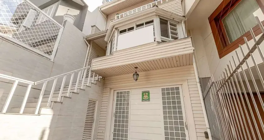 Casa com 3 quartos à venda na Rua Cananéia, 340, Chácara das Pedras, Porto Alegre