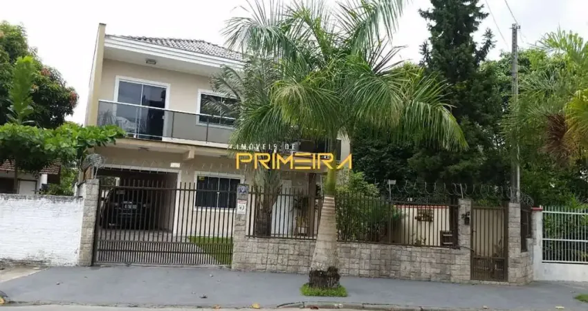 Casa com 3 quartos à venda na Rua Carlos Willy Boehm, 347, Santo Antônio, Joinville