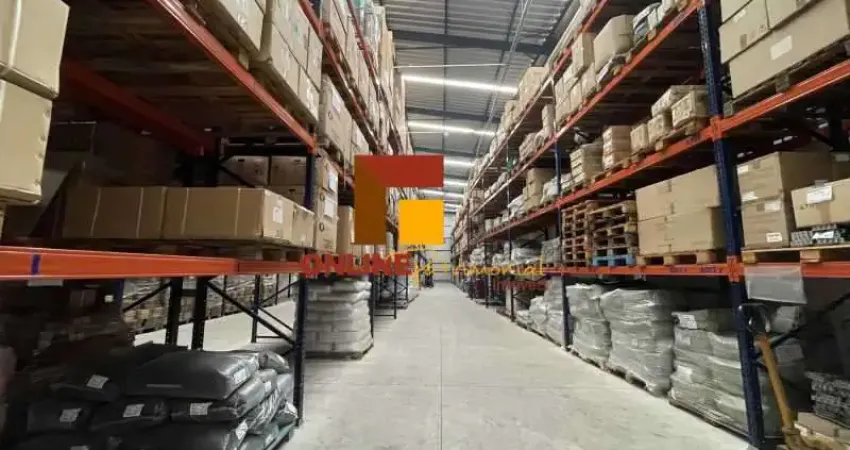 Galpão à venda 3200 m² de área total / Rocha / Possibilidade de Financiamento/ Vaga / Rio de Janeiro