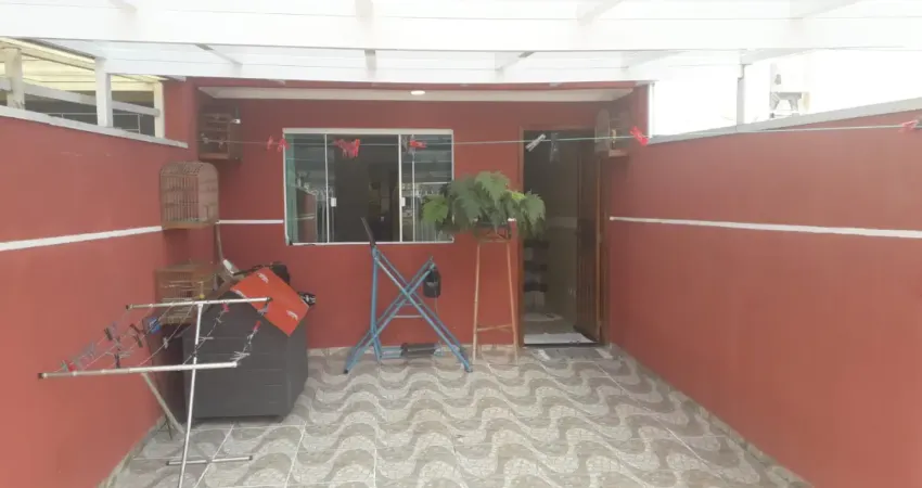 'Sobrado Individual no Sítio Cercado | 2 Dormitórios | 420 Mil'? Assim, fica bem direto, destacando o bairro, a individualidade da casa e o preço.