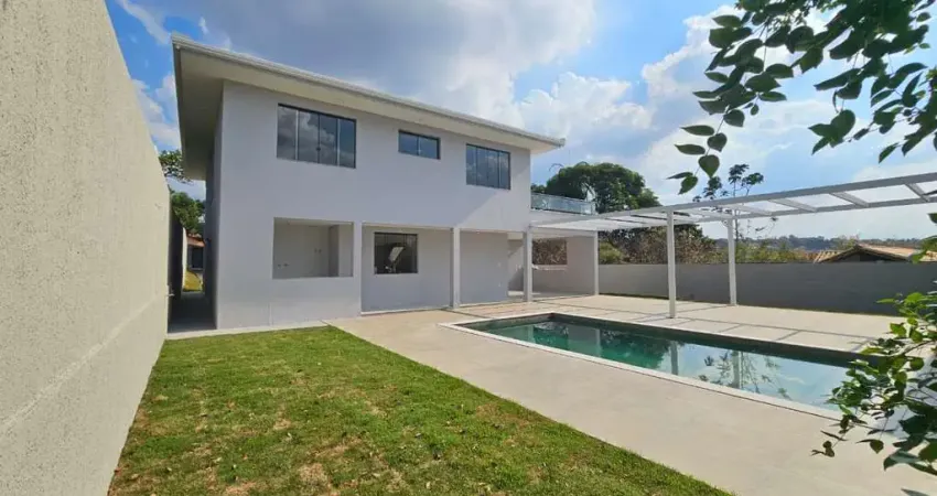 Casa para Venda em Contagem, Colonial, 3 dormitórios, 1 suíte, 3 banheiros, 4 vagas
