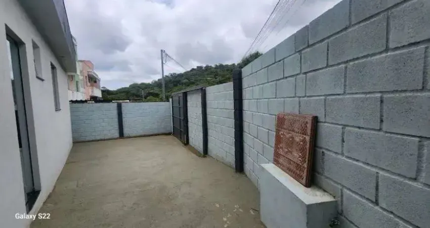 Imóvel para venda, possui 55 m², com 02 quartos, bairro Aparecida-Ibirite/MG