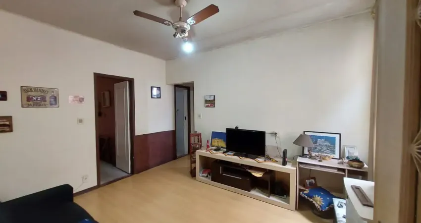 Apartamento dois quartos com dependência de empregada completa em Vila Kosmo