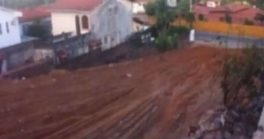 Terreno, 2371 m² - venda por R$ 6.000.000,00 ou aluguel por R$ 40.000,00 - Pituaçu - Salvador/BA