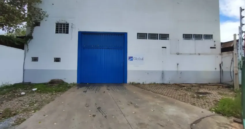 Barracão para venda ou locação na av 08 de abril. cuiabá. mato grosso.