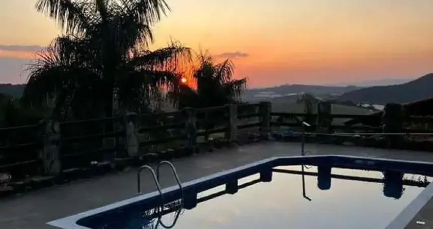 Condomínios Fechados para venda em Atibaia no bairro Laranjal