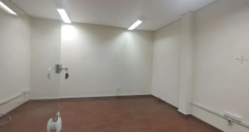 Sala comercial à venda na Avenida dos Lagos, Pedra Branca, Palhoça
