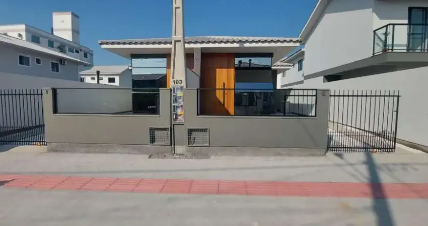 Casa para Venda em Palhoça, Nova Palhoça, 3 dormitórios, 1 suíte, 2 banheiros, 1 vaga