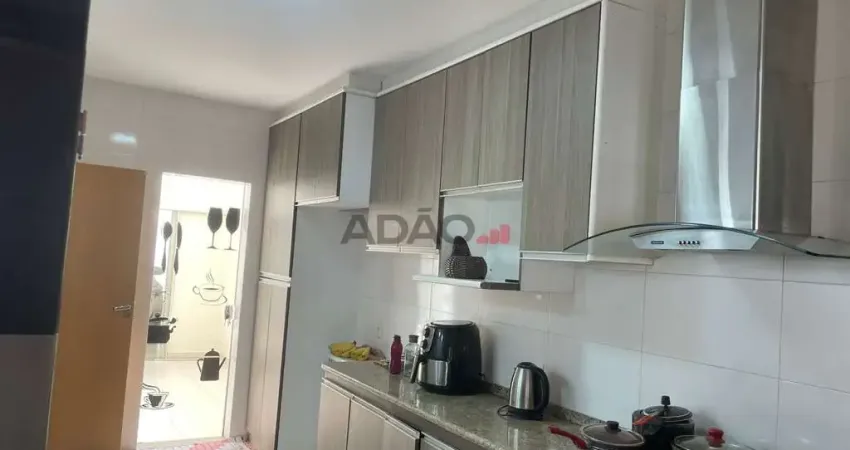 Casa com 3 quartos à venda na Rua Santa Efigênia, Jardim Planalto, Goiânia