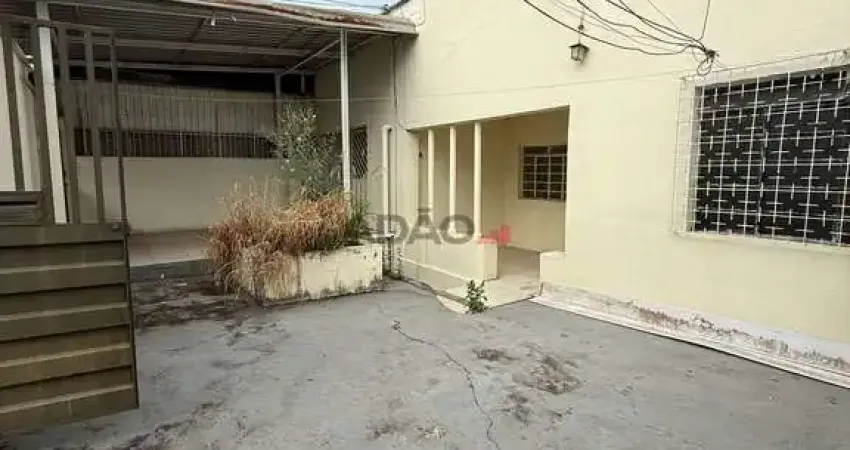 Casa com 4 quartos à venda na Avenida Doutor Irany Alves Ferreira, 203, Setor Aeroporto, Goiânia