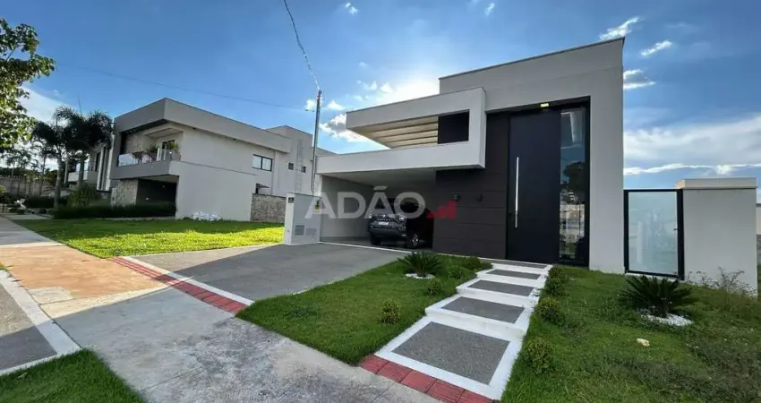Casa térrea de 3 suítes plenas , montada em armários com piscina aquecida no Parqville Pinheiros