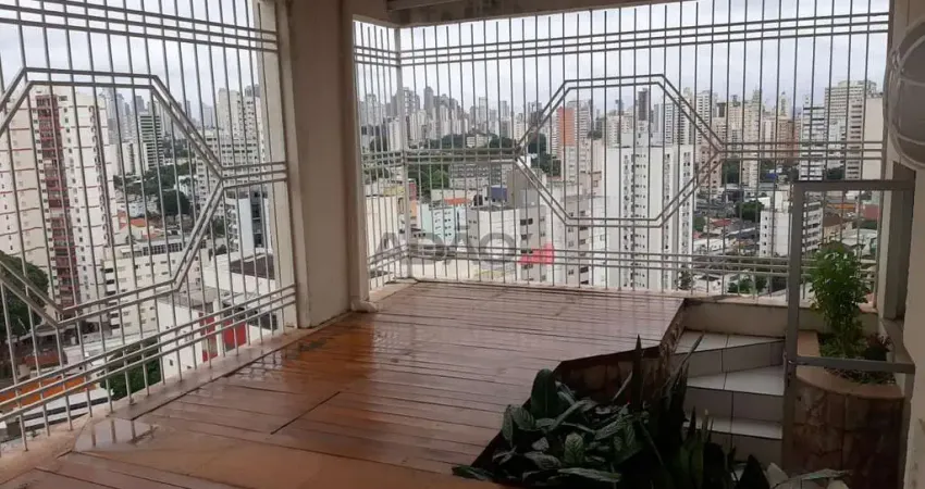 Clássica cobertura no Setor Central , excelente rua , calma e segura com 170m2 !