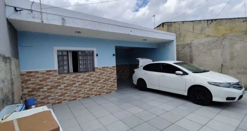 Casa com 2 quartos à venda na Rua General José Ferreira de Barros, 241, Sítio Cercado, Curitiba