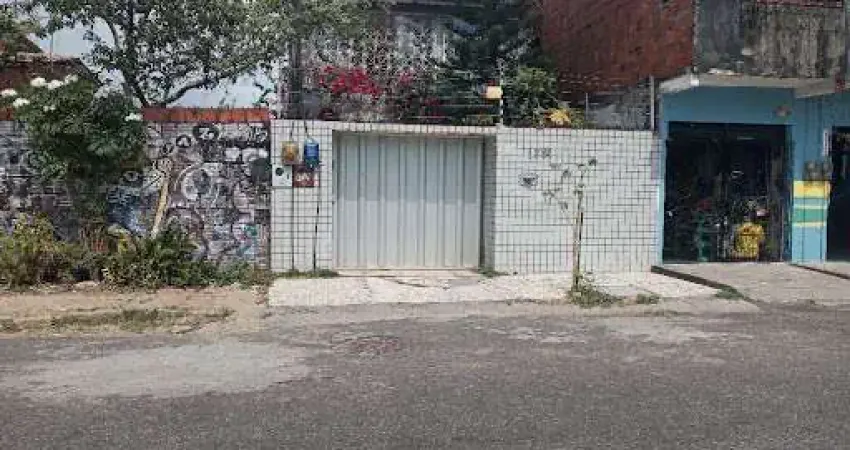 Casa com 3 dormitórios à venda, 170 m² por R$ 550.000,00 - Vila Peri - Fortaleza/CE