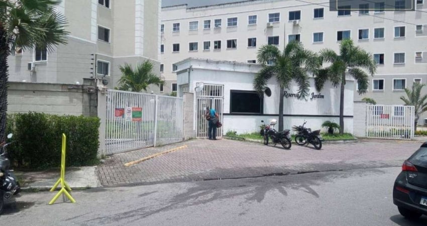 Apartamento com 2 dormitórios para alugar, 45 m² por R$ 1.473,60/mês - Dias Macedo - Fortaleza/CE