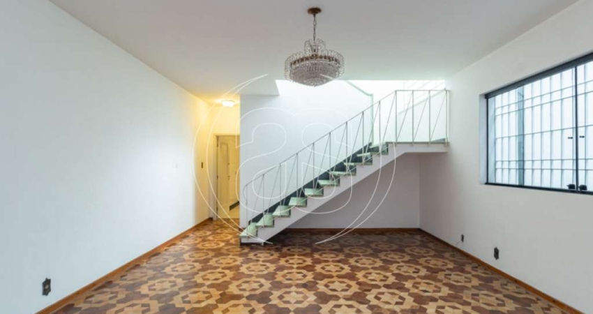 Sobrado com 3 Quartos e 5 banheiros à Venda, 290 m²