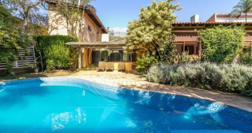 Casa à venda com piscina localizada no Brooklin Paulista 05 suítes 06 vagas - 1.250m² de terreno