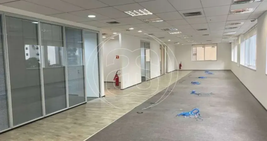 Conjunto Comercial Aluga-se 3º todo - 503m² de área útil