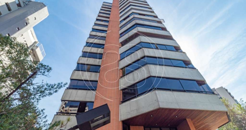 Apartamento á venda com 227m² em Moema índios com 4 vagas de garagem