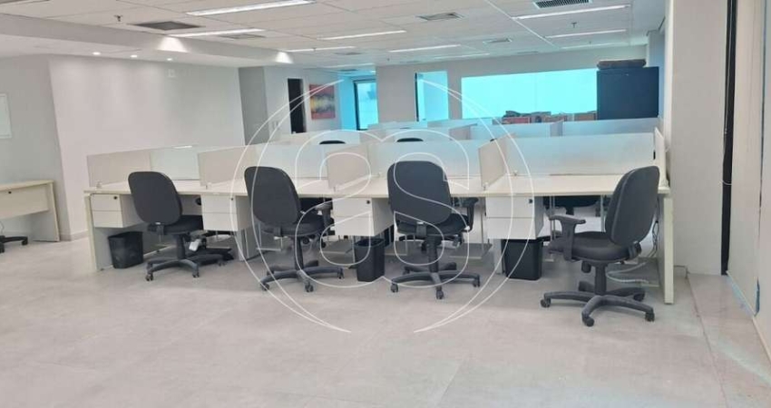 Sala comercial com 3 salas para alugar na Avenida Ibirapuera, 2120, Moema, São Paulo