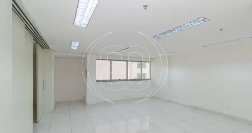SALA COMERCIAL NA REGIÃO DE SANTO AMARO PARA LOCAÇÃO