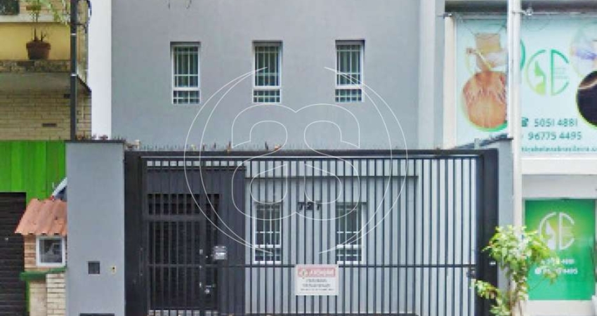 Oportunidade Imperdível: Imóvel Comercial de 250m² no Coração de Moema!