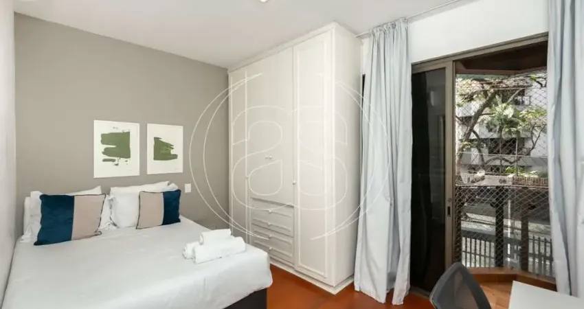 APARTAMENTO A VENDA COM SUÍTE E VAGAS DE GARAGEM NA VILA MARIANA