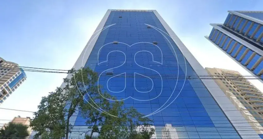CONUNTO COMERCIAL EM UM ANDAR TODO COM 3 SALAS