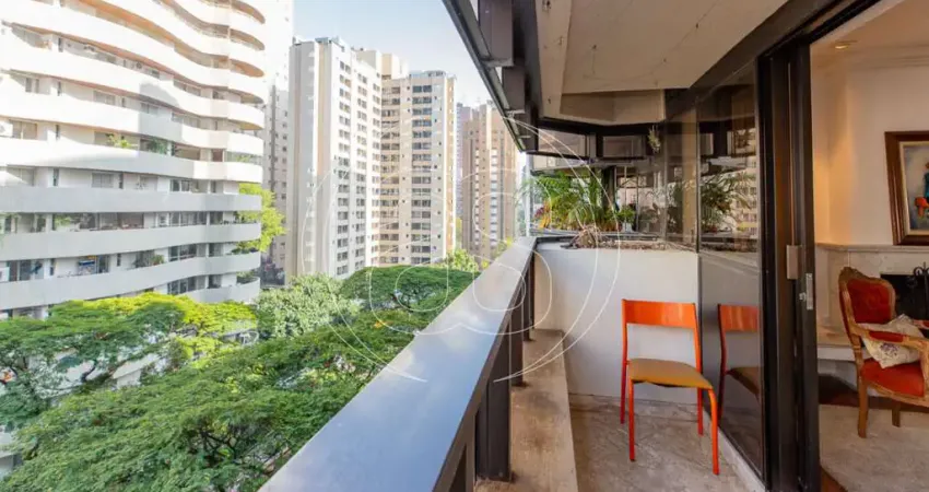 Apartamento residencial na região de moema pássaros, com 155m², 4 dormitórios e 3 suítes!