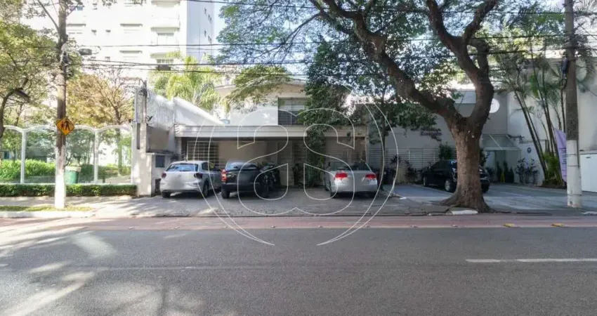 Casa comercial com 8 salas para alugar na Alameda dos Jurupis, 351, Moema, São Paulo