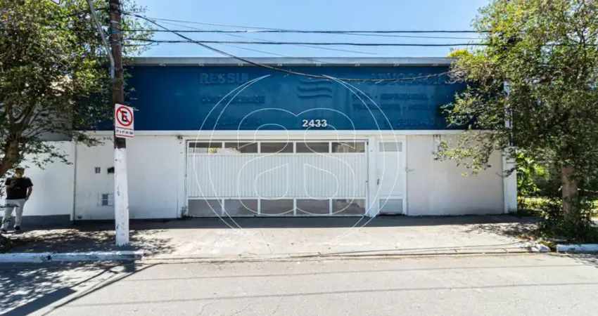 Casa comercial com 9 salas para alugar na Avenida Indianópolis, 2433, Moema, São Paulo