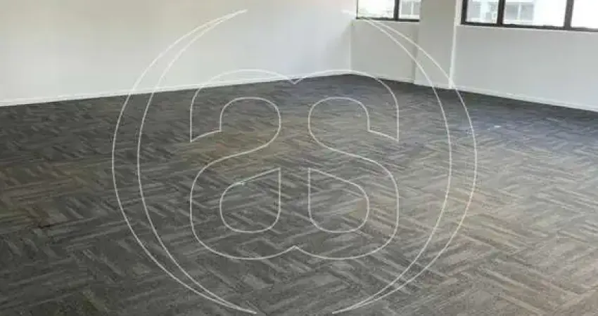 Conjunto comercial na região do brooklin, com 130,95m² útil e 244,32m² área total, com 2 vagas!