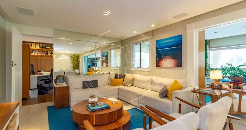 Apartamento à venda em moema nobre- 204m². 3 suítes + escritório