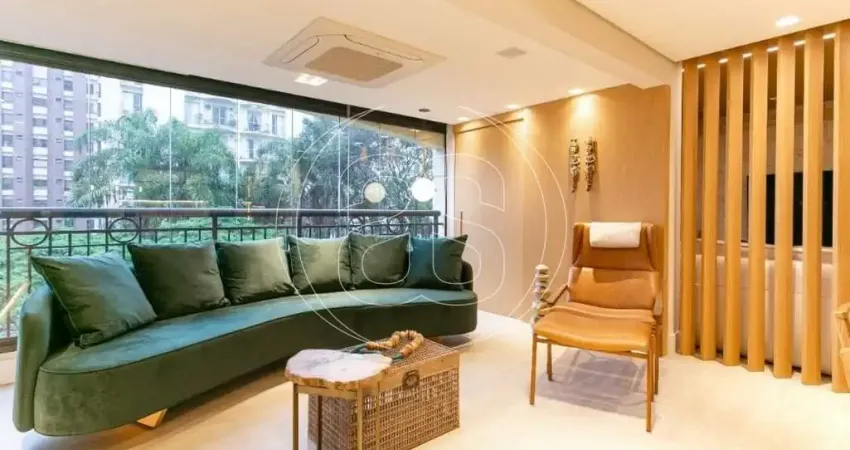 Apartamento de 126m² à Venda em Moema Pássaros -3 Dorm - 2 Vagas - Venda