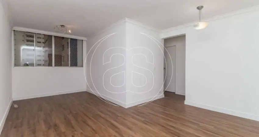APARTAMENTO REFORMADO COM SUITE NO ED ROSEANA - 78m²
